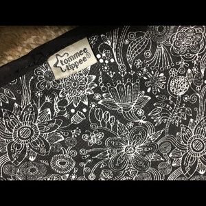 tommee tippee nursing cover